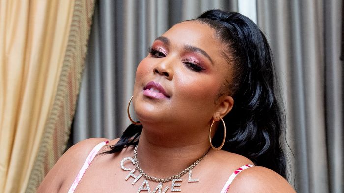 Lizzo Got “Emotionally Honest” About Mental Health In Powerful Insta Posts 1