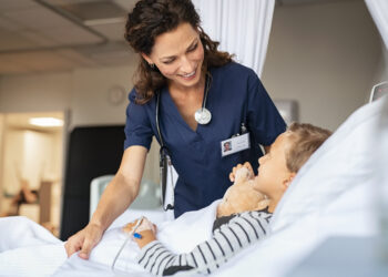 How do nurse leaders positively impact patient outcomes?